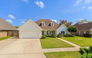 401 Riverside Dr, Berwick, LA 70342