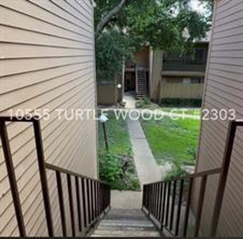 10555 Turtlewood Court 2303, Houston, TX 77072