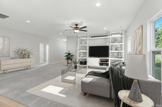 1058 E South Street, Frankfort, IN 46041