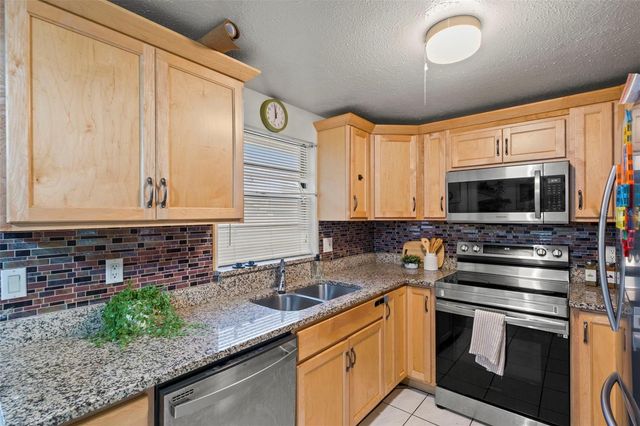 9403 AFTON COURT, Tampa, FL 33615