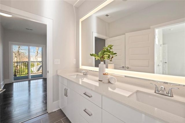 456 Parkway NE Drive 3, Atlanta, GA 30308