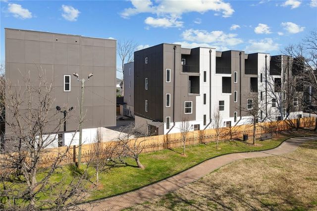 456 Parkway NE Drive 3, Atlanta, GA 30308