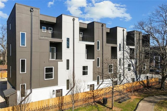 456 Parkway NE Drive 3, Atlanta, GA 30308