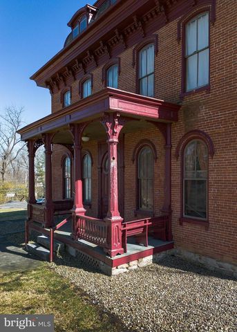 10463 JONESTOWN RD, Annville, PA 17003