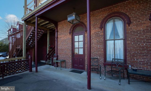 10463 JONESTOWN RD, Annville, PA 17003
