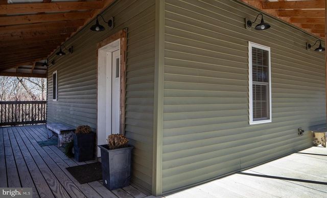 10463 JONESTOWN RD, Annville, PA 17003