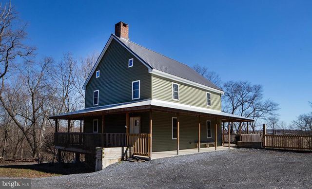 10463 JONESTOWN RD, Annville, PA 17003
