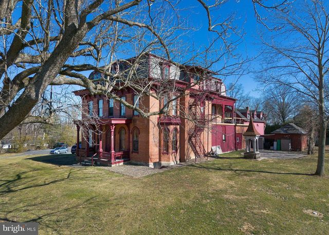 10463 JONESTOWN RD, Annville, PA 17003
