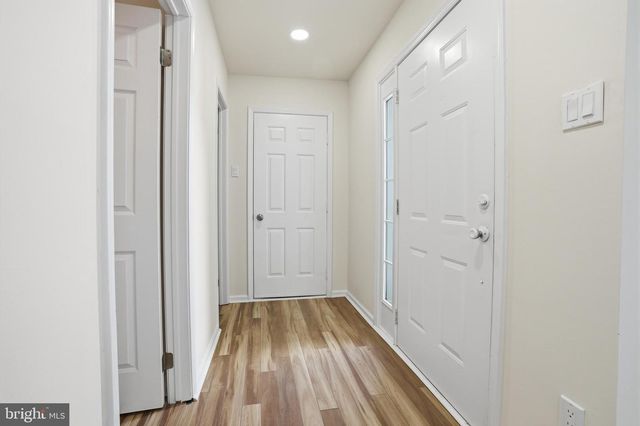 1004 WATERFORD RD, Yardley, PA 19067