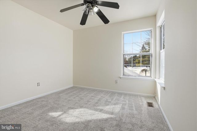 1004 WATERFORD RD, Yardley, PA 19067