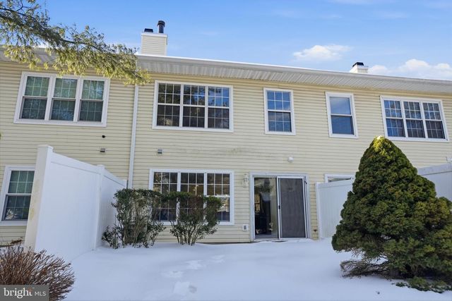 1004 WATERFORD RD, Yardley, PA 19067