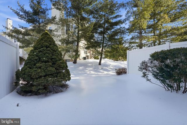 1004 WATERFORD RD, Yardley, PA 19067