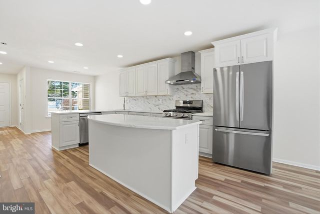 1004 WATERFORD RD, Yardley, PA 19067