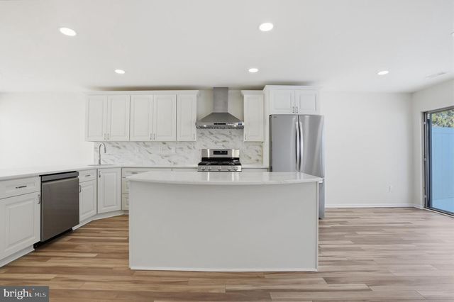 1004 WATERFORD RD, Yardley, PA 19067