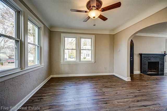 172 Nelson Street, Pontiac, MI 48342