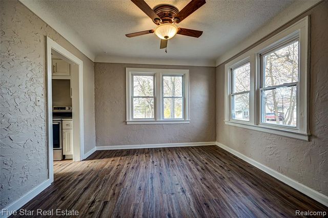 172 Nelson Street, Pontiac, MI 48342