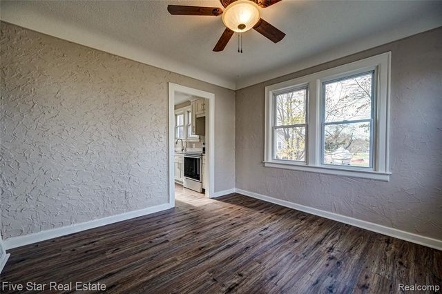 172 Nelson Street, Pontiac, MI 48342