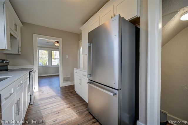 172 Nelson Street, Pontiac, MI 48342