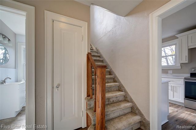 172 Nelson Street, Pontiac, MI 48342