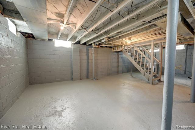 172 Nelson Street, Pontiac, MI 48342