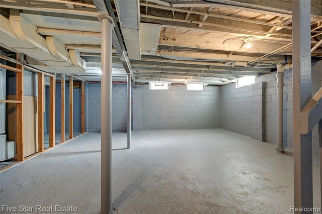 172 Nelson Street, Pontiac, MI 48342