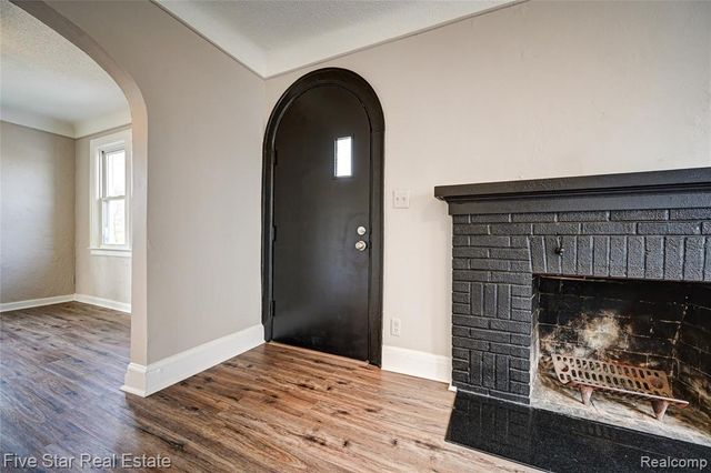 172 Nelson Street, Pontiac, MI 48342