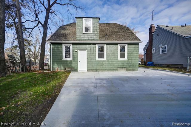 172 Nelson Street, Pontiac, MI 48342