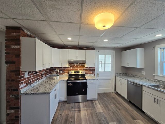 618 Mill St, Worcester, MA 01602