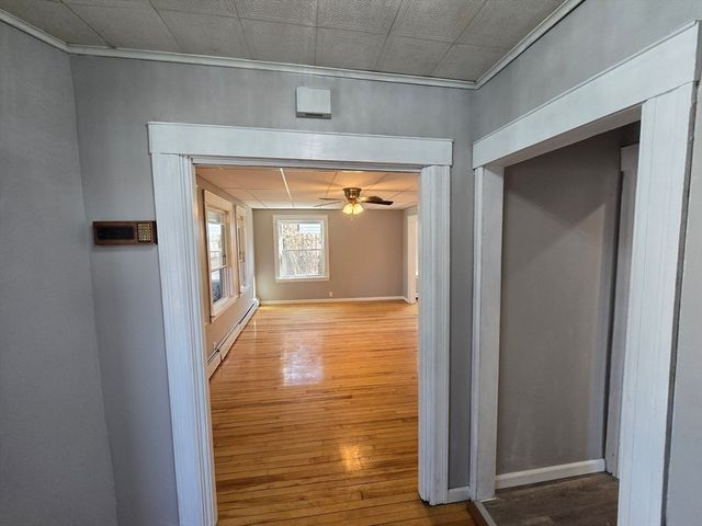 618 Mill St, Worcester, MA 01602