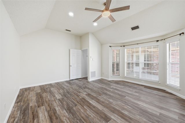 1553 Waterford Drive, Lewisville, TX 75077