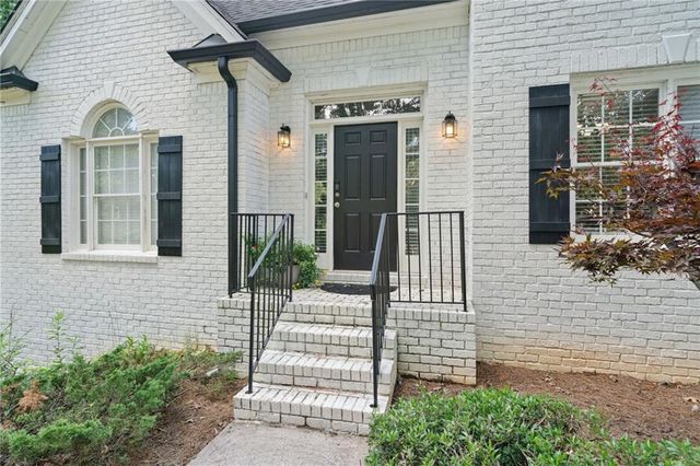 3860 Pinewood Court, Cumming, GA 30041