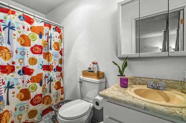 1220 Pershing Street, Redding, CA 96003