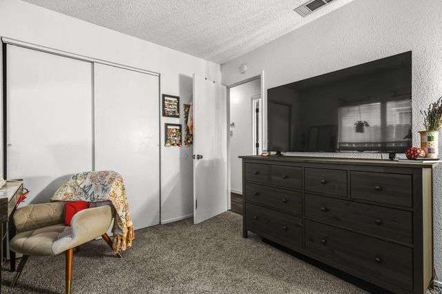 1220 Pershing Street, Redding, CA 96003