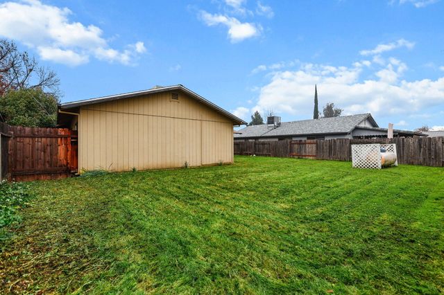 1220 Pershing Street, Redding, CA 96003