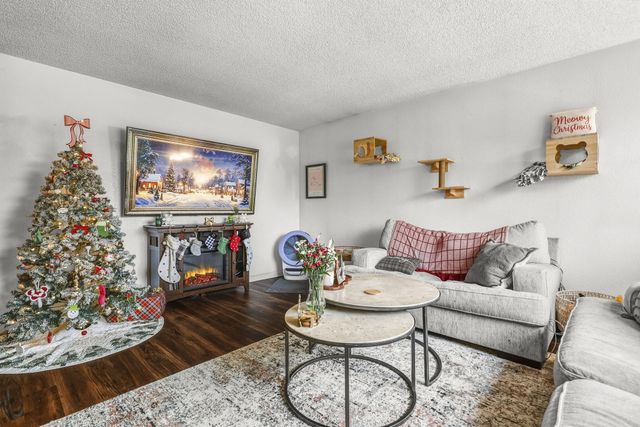 1220 Pershing Street, Redding, CA 96003