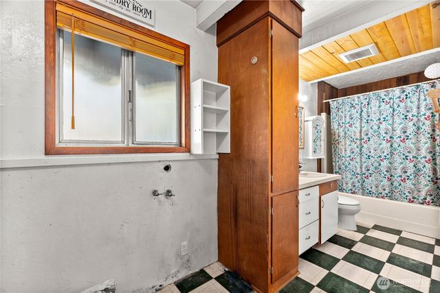 3735 85th Avenue NW, Olympia, WA 98502