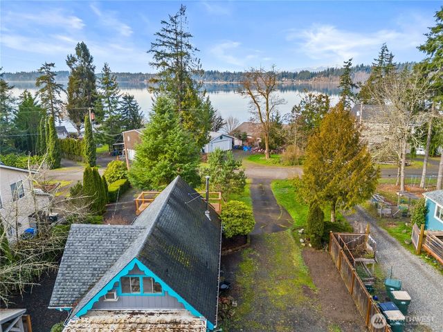 3735 85th Avenue NW, Olympia, WA 98502
