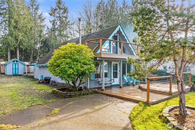 3735 85th Avenue NW, Olympia, WA 98502