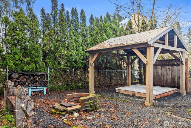 3735 85th Avenue NW, Olympia, WA 98502