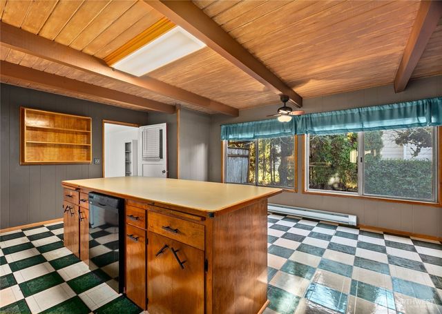 3735 85th Avenue NW, Olympia, WA 98502