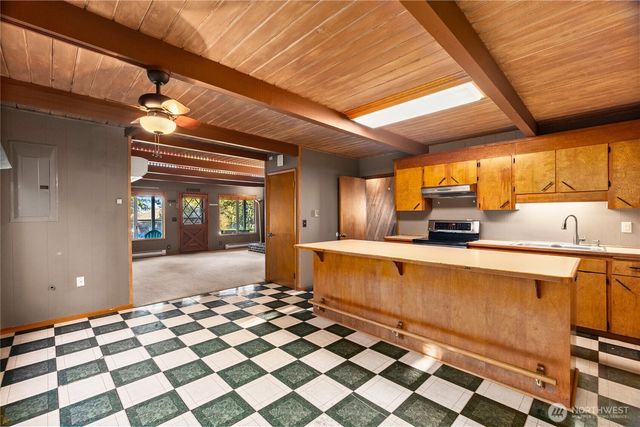 3735 85th Avenue NW, Olympia, WA 98502