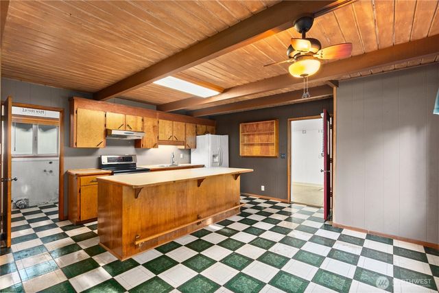 3735 85th Avenue NW, Olympia, WA 98502