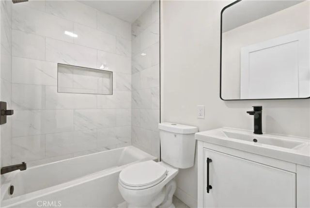 2833 Hill Street, Huntington Park, CA 90255
