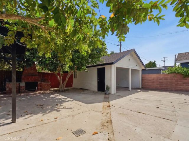 2833 Hill Street, Huntington Park, CA 90255