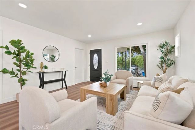 2833 Hill Street, Huntington Park, CA 90255