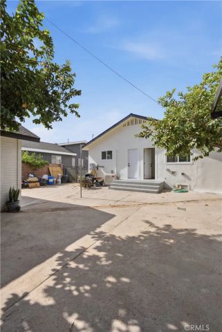 2833 Hill Street, Huntington Park, CA 90255