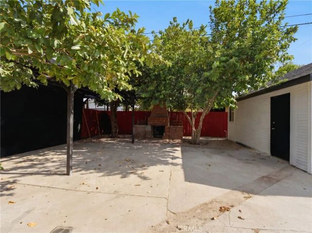 2833 Hill Street, Huntington Park, CA 90255