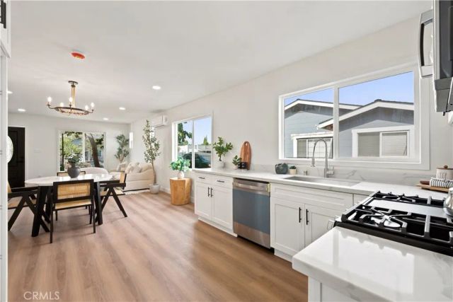 2833 Hill Street, Huntington Park, CA 90255