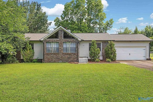 1137 6th Avenue, Arab, AL 35016