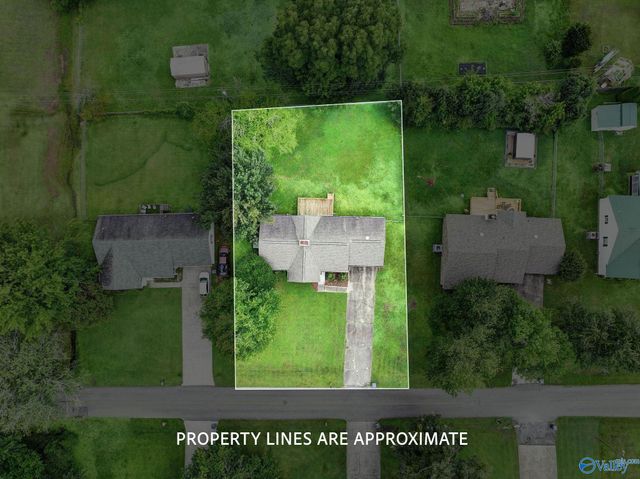 1137 6th Avenue, Arab, AL 35016